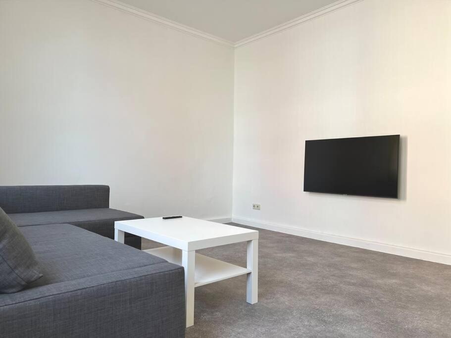 7 Betten Zentrale Lage Bahn Messe Apartment